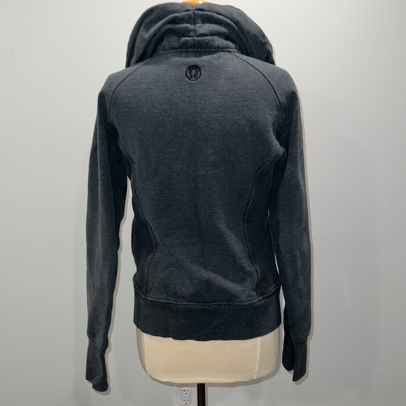 Lululemon Fleece Jacket, size 10 - Picture 7 of 13